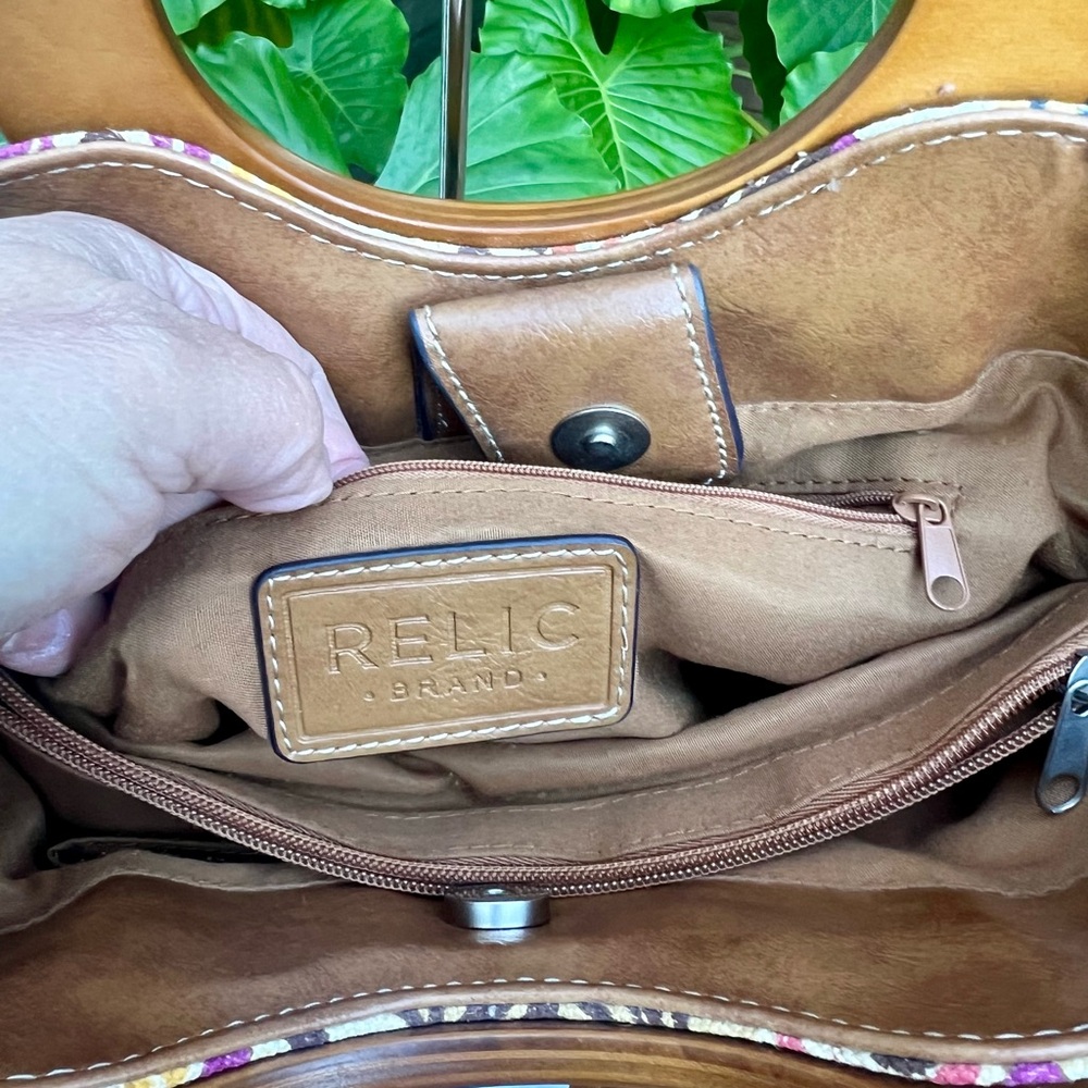 Beautiful, Relic Vintage Canvas Leaf Handbag Wooden Handles Collection 14" Purse - Picture 3 of 4